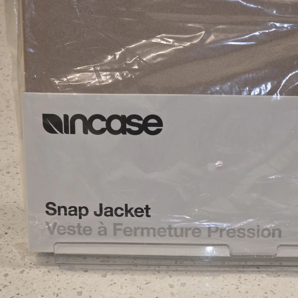 Incase Gold Snap Jacket Case for MacBook Air 13